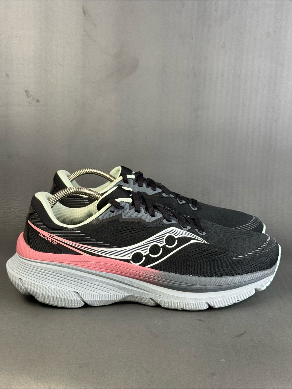 Saucony Women's Guide 19 running athletic sneaker shoes size 11